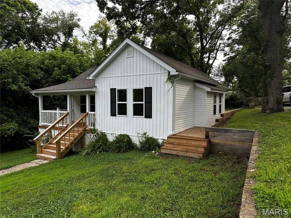 404 N First Street ST, Steelville, MO 65565