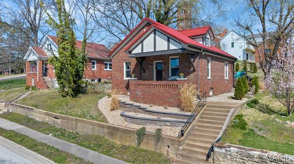 125 W 2nd ST, Hermann, MO 65041