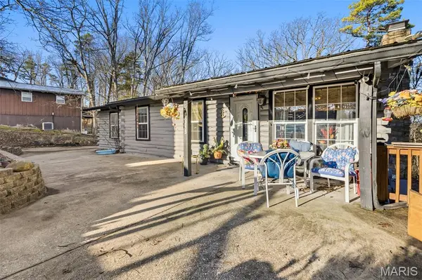 13235 Lakeview Dr, Ste Genevieve, MO 63670