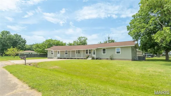 22479 S Dorothy DR, Malden, MO 63863