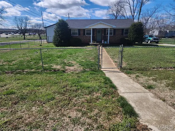 709 & 713 Janey DR, Farmington, MO 63640