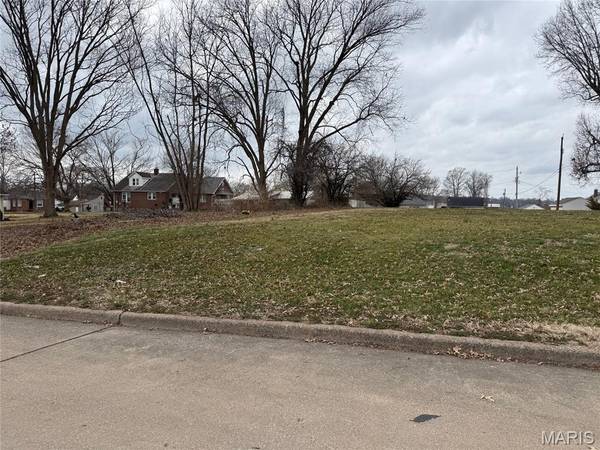 215 Louis ST, Cape Girardeau, MO 63703