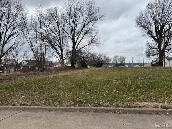 215 Louis ST, Cape Girardeau, MO 63703