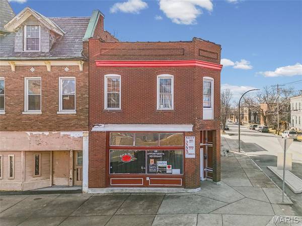 3328 Chippewa ST, St Louis, MO 63118