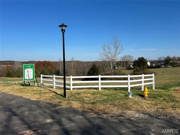 652 # 16 Highlands CT, Pacific, MO 63069