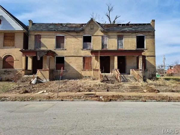 1131 Walton AVE, St Louis, MO 63113