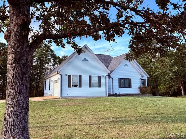 15306 Bucyrus Drive DR, Bucyrus, MO 65444