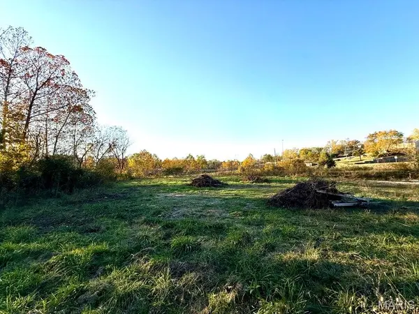 000 Hwy B, Houston, MO 65483