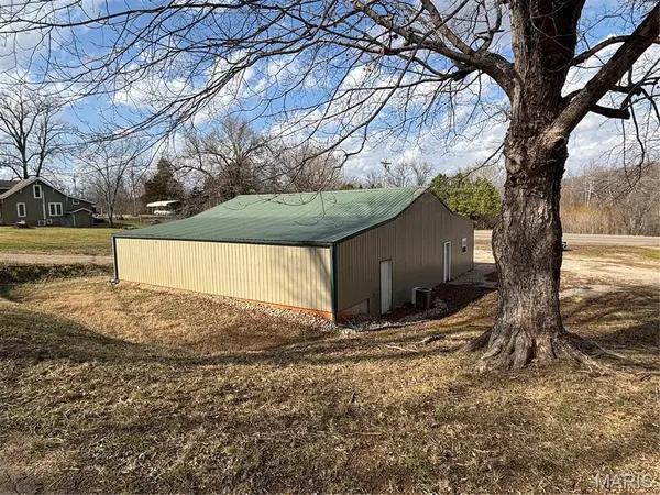 609 Wayne 312, Patterson, MO 63956