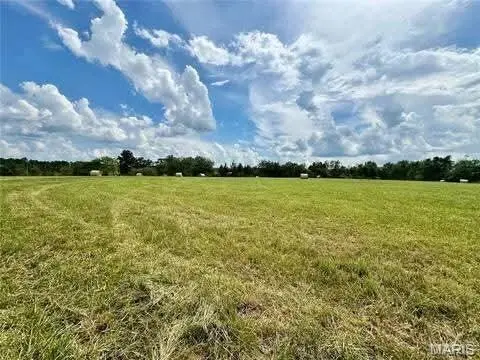 000 Airport and Spruce Street, Houston, MO 65483