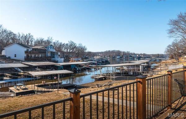73 Truetken PT, Lake Ozark, MO 65049