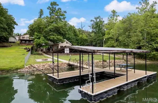 73 Truetken PT, Lake Ozark, MO 65049