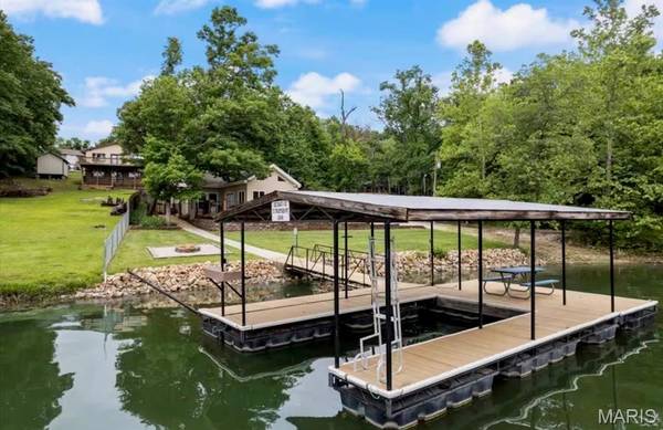 73 Truetken PT, Lake Ozark, MO 65049