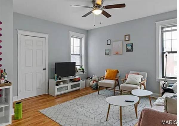 6274 Cates AVE #2E, University City, MO 63130