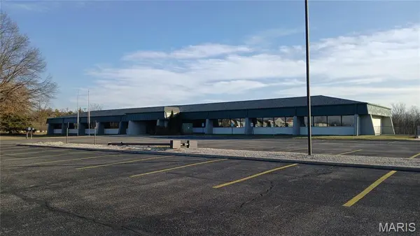 410 E 1st ST, Wright City, MO 63390