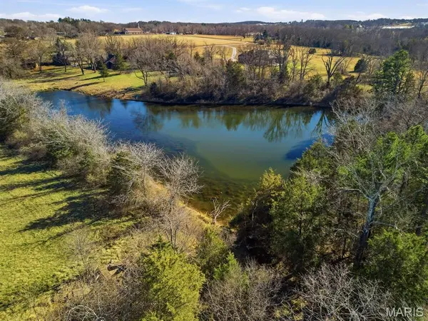335 Westwood Drive, Houston, MO 65483