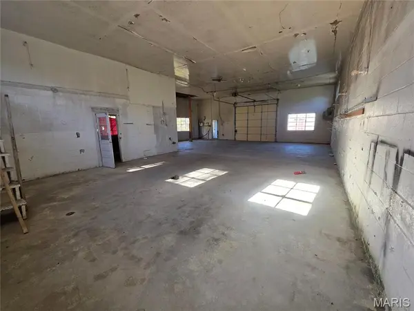 520 E Main Street, Houston, MO 65483