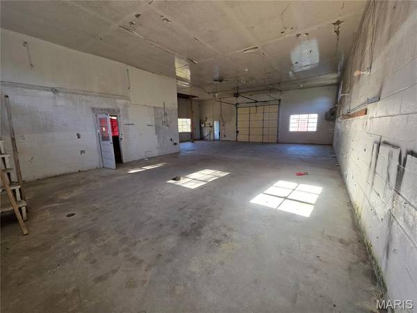520 E Main Street, Houston, MO 65483