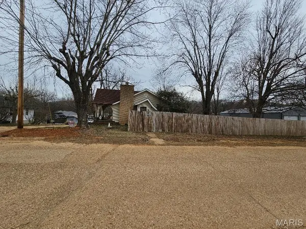 505 Sycamore ST, Van Buren, MO 63965