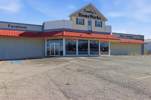 1024 South Sam Houston BLVD, Houston, MO 65483