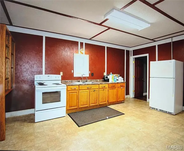 505 S State Highway 53, Campbell, MO 63933