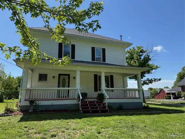 312 W Milton ST, New Florence, MO 63363