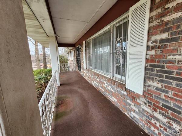2001 Woodhaven RD, Poplar Bluff, MO 63901