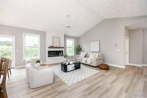 614 Mortar ST, Mascoutah, IL 62258