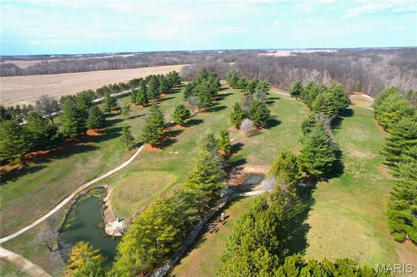 149 Southeast 450 AVE, Carrollton, IL 62016
