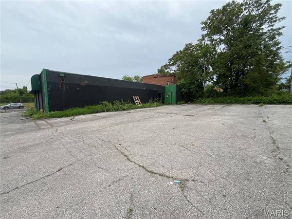 3610 Cass AVE, St Louis, MO 63113