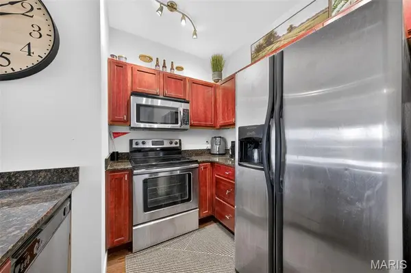 849 Westgate AVE #305, St Louis, MO 63130