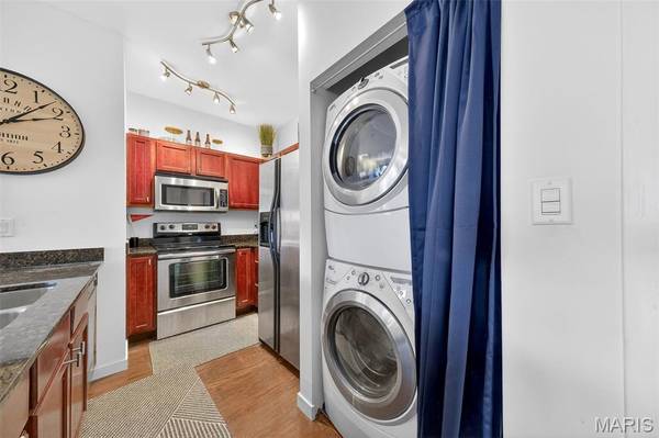 849 Westgate AVE #305, St Louis, MO 63130