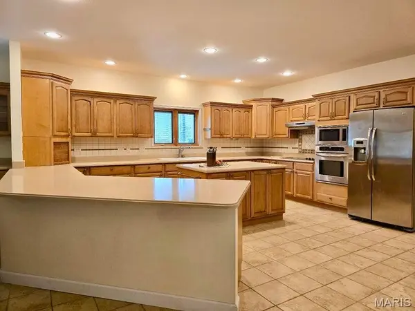 20404 Alpine Trail, Raymondville, MO 65555