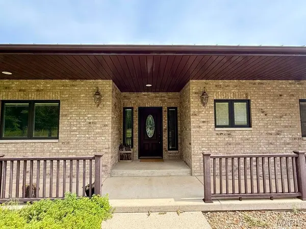 20404 Alpine Trail, Raymondville, MO 65555