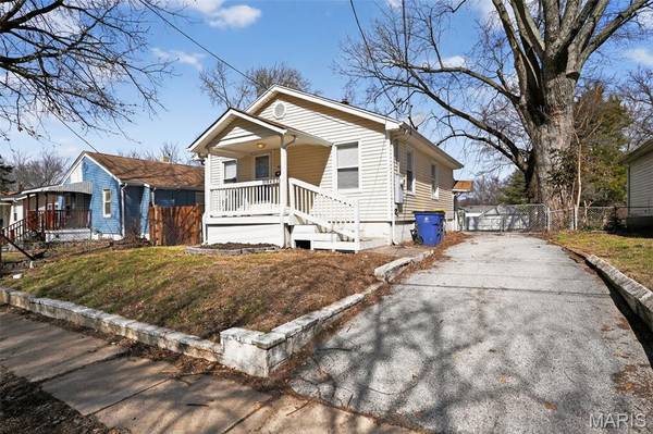 9407 Muriel AVE, St Louis, MO 63114