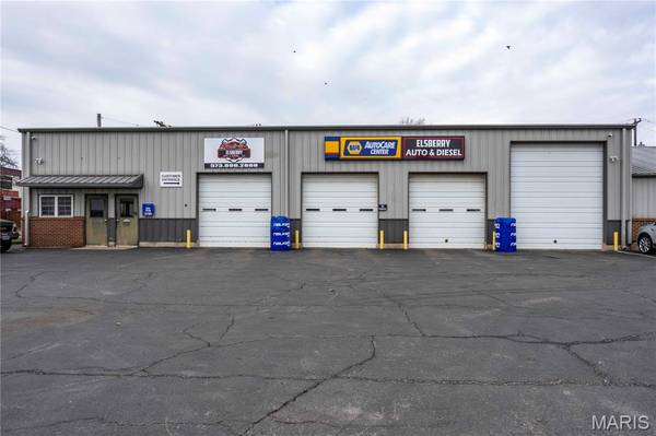 107 N Main ST, Elsberry, MO 63343