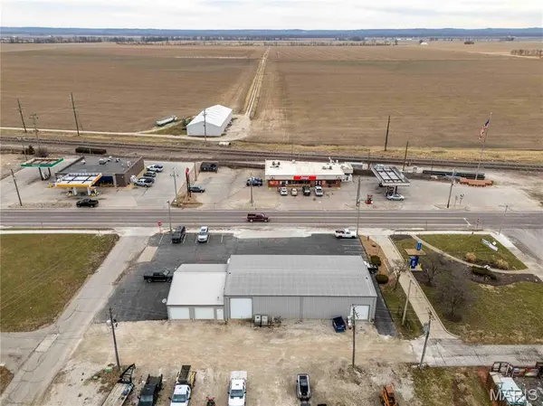 107 N Main ST, Elsberry, MO 63343