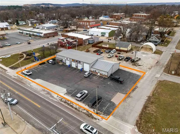 107 N Main ST, Elsberry, MO 63343