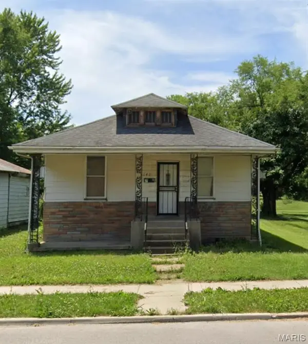 2406 Saint Louis AVE, East St Louis, IL 62205