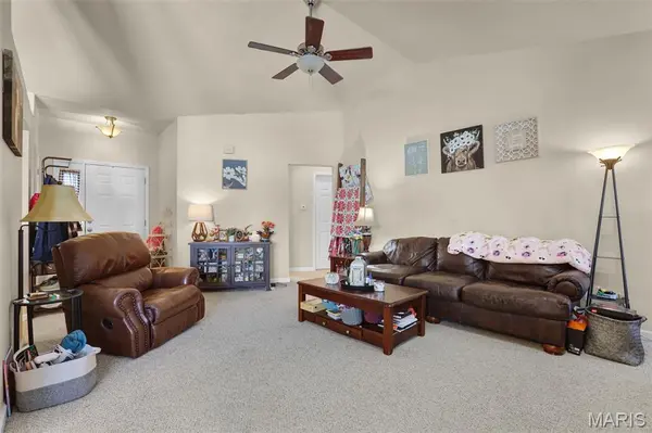 753 Forest Green DR, O'fallon, IL 62269