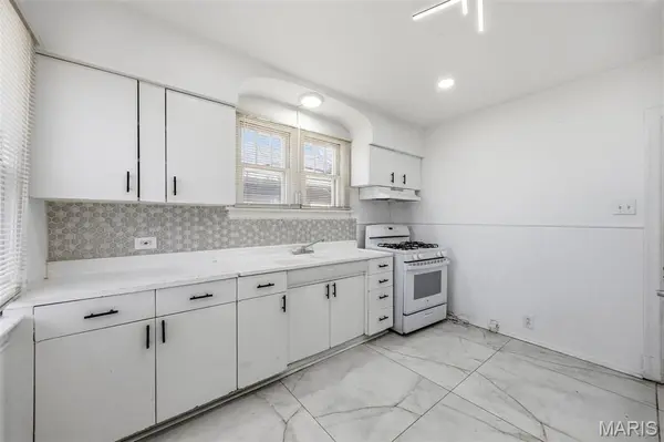 8937 Edna ST, St Louis, MO 63147