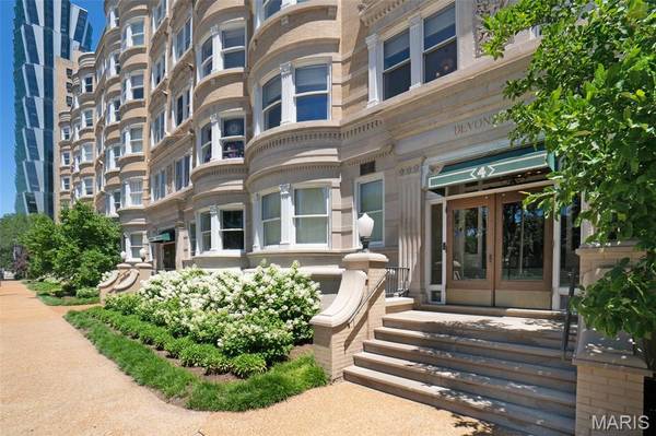 4 N Kingshighway BLVD #4D, St Louis, MO 63108