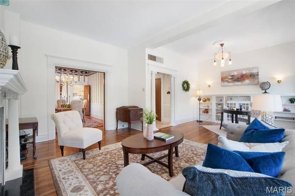 4 N Kingshighway BLVD #4D, St Louis, MO 63108