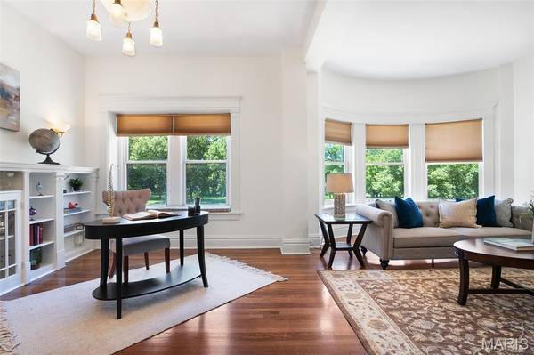 4 N Kingshighway BLVD #4D, St Louis, MO 63108