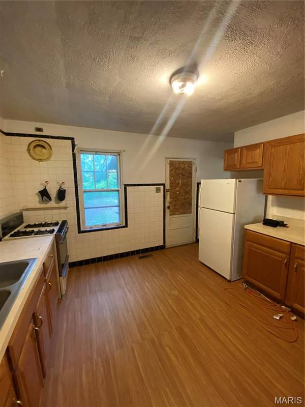 2031 Switzer AVE, St Louis, MO 63136