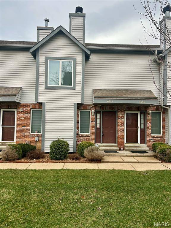 4605 Sherman Park DR #13E, St Charles, MO 63303