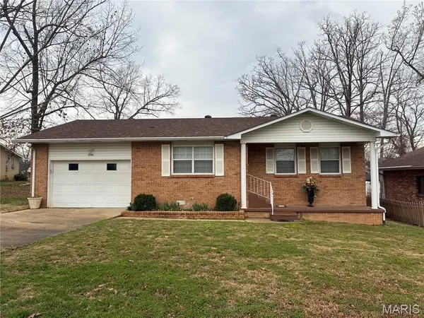 1723 Sunset DR, Poplar Bluff, MO 63901