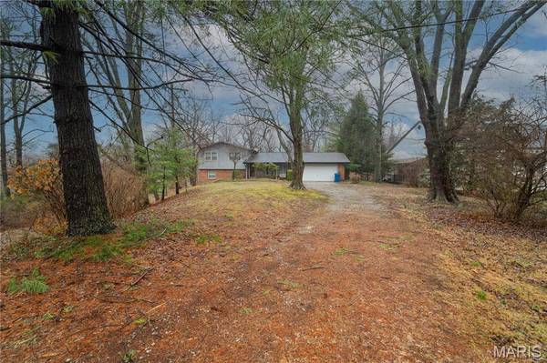 1559 Creve Coeur Mill Road, Chesterfield, MO 63146