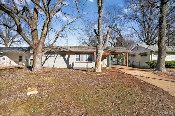 10108 Jett DR, Dellwood, MO 63136