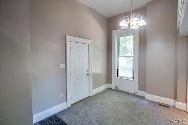 1011 State ST, Alton, IL 62002